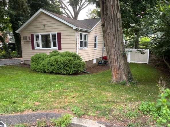 18 Kew, Sound Beach NY 11789