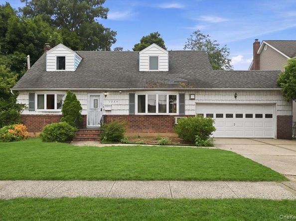 1935 Lenox Avenue, East Meadow NY 11554
