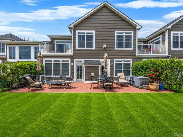 52102 Beech Tree Lane, Plainview NY 11803