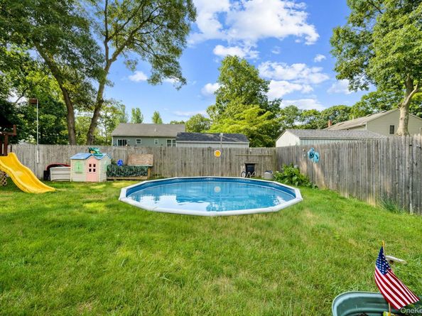 152 Parkwood Drive, Shirley NY 11967
