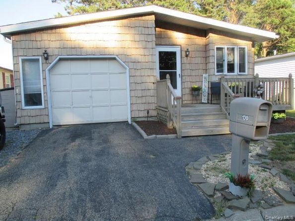 130 Village Circle W, Manorville NY 11949