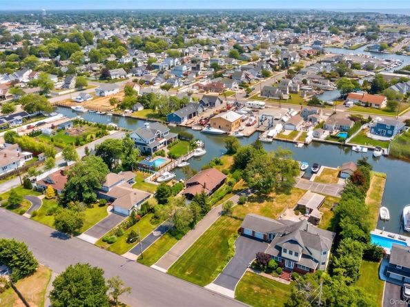 272 Grand Central Avenue, Amityville NY 11701
