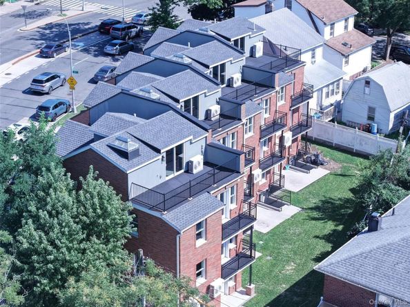 37-08 Francis Lewis Boulevard, Bayside NY 11361