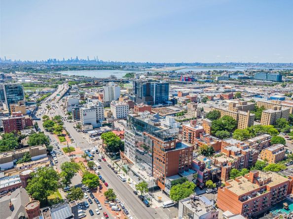 35-32 Leavitt Street 12B, Flushing NY 11354