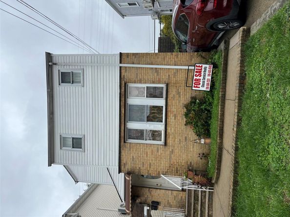 228-50 MENTONE Avenue, Springfield Gardens NY 11413