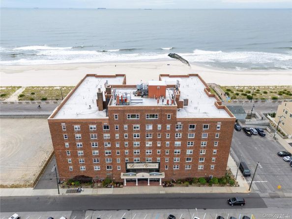 370 W Broadway 5W, Long Beach NY 11561