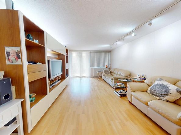 1 Bay Club Drive 17E, Bayside NY 11360
