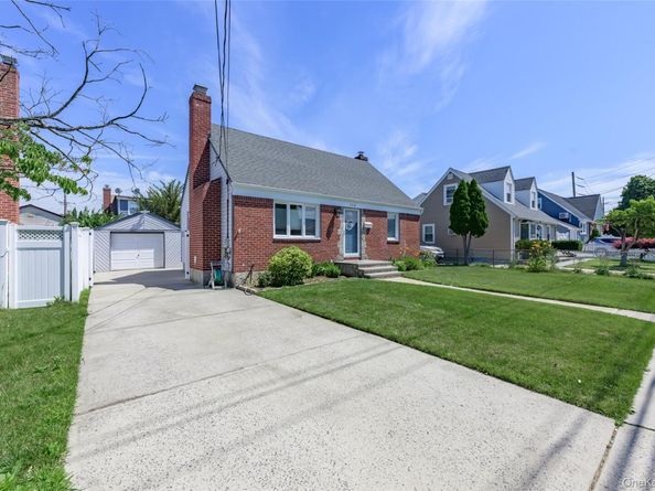 1316 Telegram Avenue, Elmont NY 11003