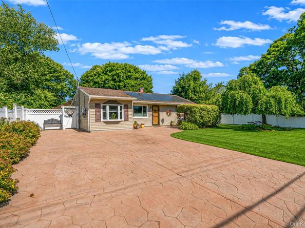 1053 Ocean Avenue, Bay Shore NY 11706