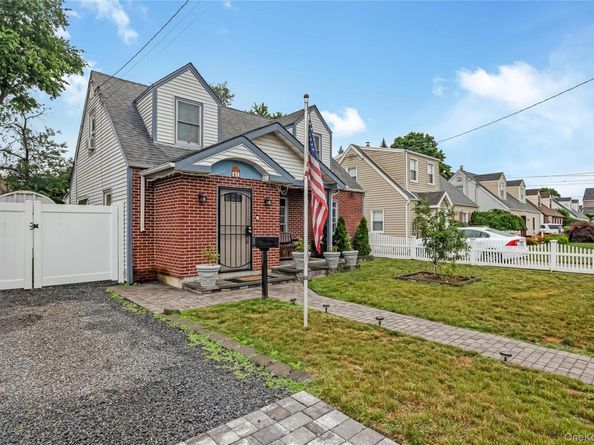 41 Haig Road, Valley Stream NY 11581