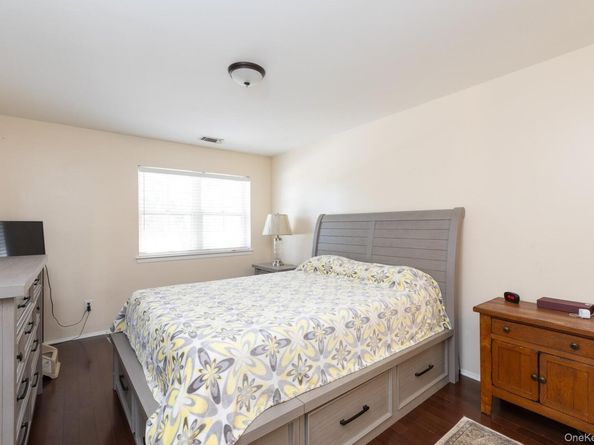 5 Sprucewood Boulevard, Central Islip NY 11722