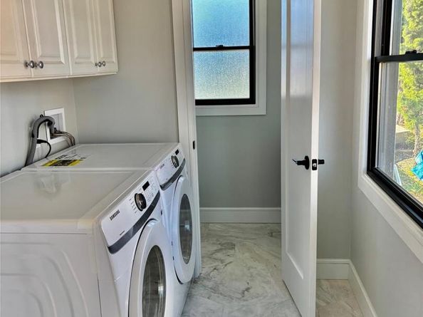 188 Sequams Lane Cen, West Islip NY 11795