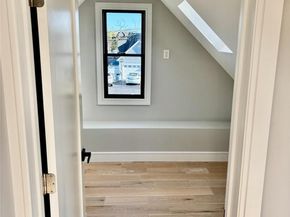 188 Sequams Lane Cen, West Islip NY 11795
