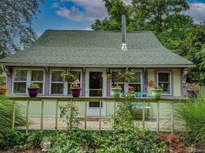 75 Upper Dock Road, Kings Park NY 11754