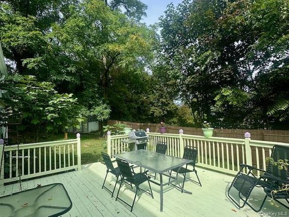 75 Upper Dock Road, Kings Park NY 11754