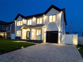 20 Baker Lane, Levittown NY 11756