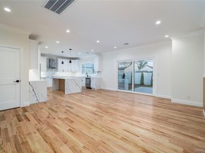 20 Baker Lane, Levittown NY 11756