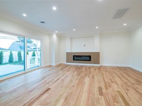 20 Baker Lane, Levittown NY 11756