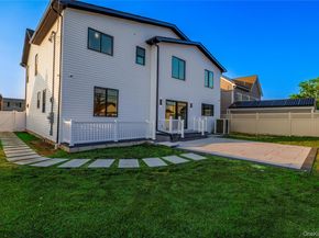 20 Baker Lane, Levittown NY 11756