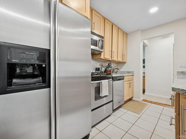 410 E Broadway 4B, Long Beach NY 11561