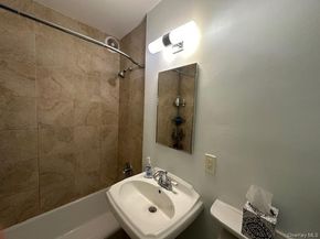 21 Bond Street 2C, Great Neck NY 11021