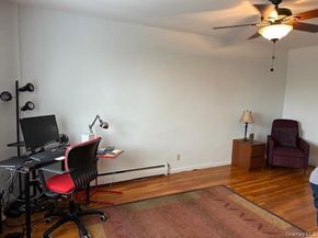21 Bond Street 2C, Great Neck NY 11021