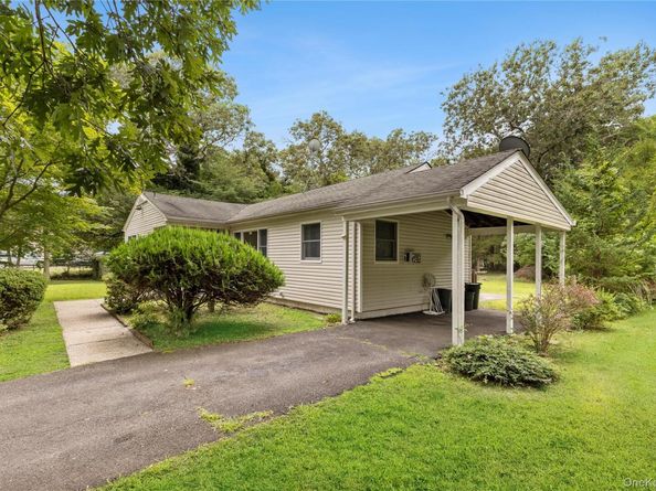 62 Margaret Drive, Coram NY 11727
