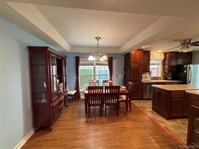 1661 OLD COUNTRY Road 500, Riverhead NY 11901
