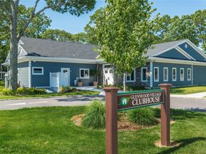 1661 OLD COUNTRY Road 500, Riverhead NY 11901