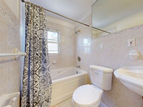 25701 149th Road, Rosedale NY 11422