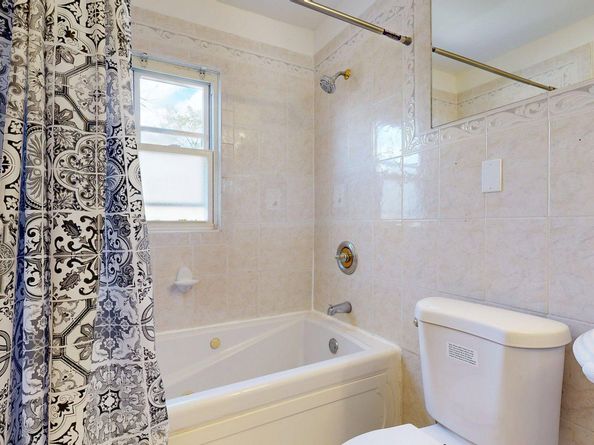 25701 149th Road, Rosedale NY 11422
