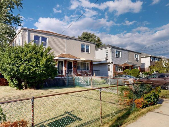 25701 149th Road, Rosedale NY 11422
