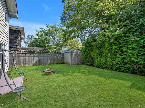 505 Hicksville Road, Far Rockaway NY 11691