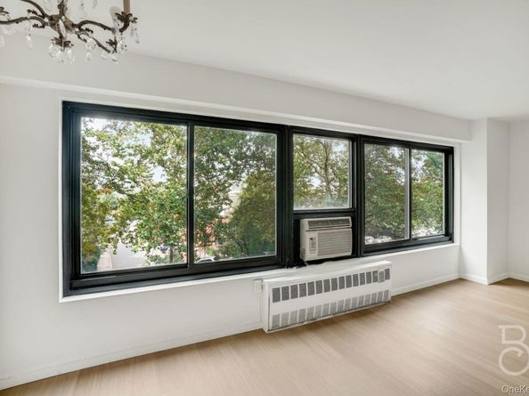 33-43 14th Street 4B, Astoria NY 11106