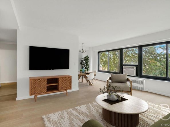 33-43 14th Street 4B, Astoria NY 11106