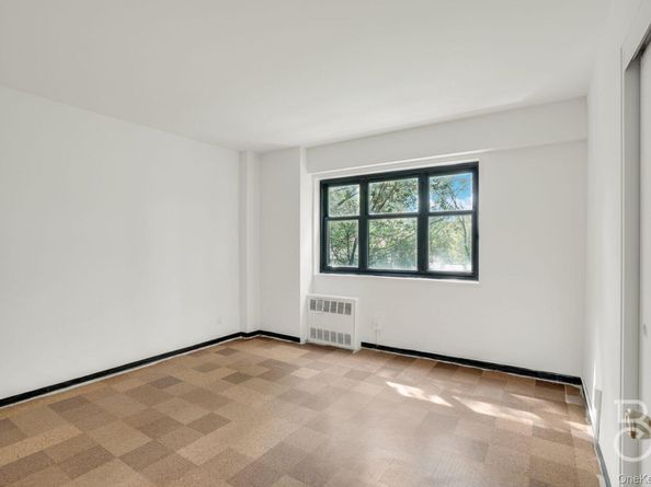 33-43 14th Street 4B, Astoria NY 11106