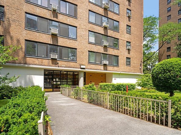 33-43 14th Street 4B, Astoria NY 11106
