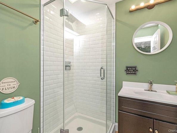 1200 Roger Road, North Bellmore NY 11710