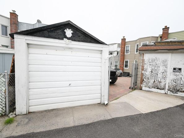 6062 Flushing Avenue, Maspeth NY 11378