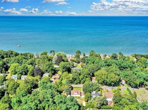 16 Hallock Lane, Rocky Point NY 11778
