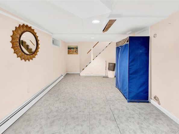 24 Gedney Terrace, White Plains NY 10605