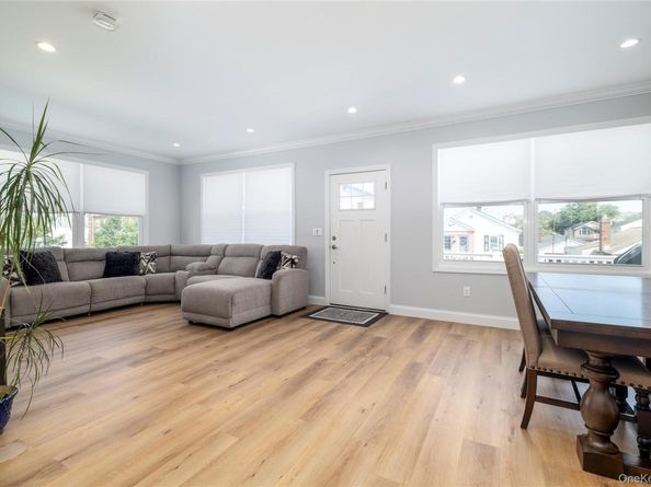 340 East Pine Street, Long Beach NY 11561