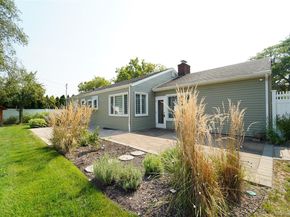 642 Salisbury Park Drive, Westbury NY 11590
