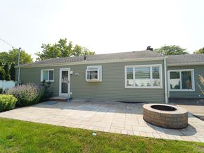 642 Salisbury Park Drive, Westbury NY 11590