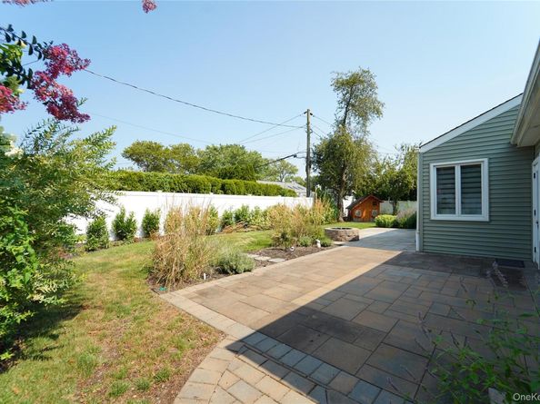 642 Salisbury Park Drive, Westbury NY 11590