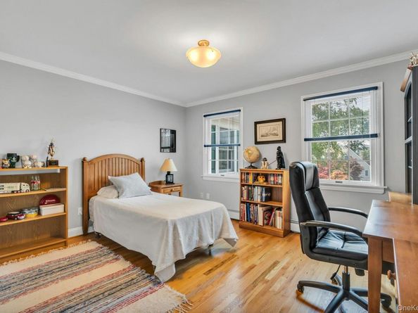 55 Grasslands Circle, Mount Sinai NY 11766