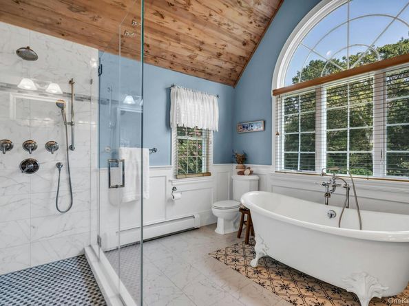 55 Grasslands Circle, Mount Sinai NY 11766