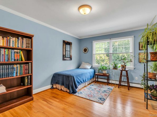 55 Grasslands Circle, Mount Sinai NY 11766