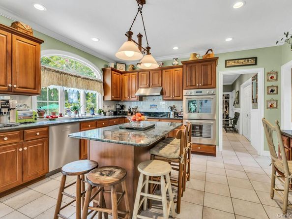 55 Grasslands Circle, Mount Sinai NY 11766