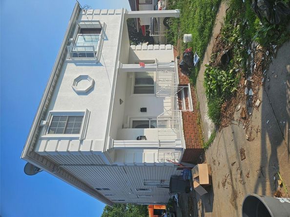 16818 144th Terrace, Jamaica NY 11434